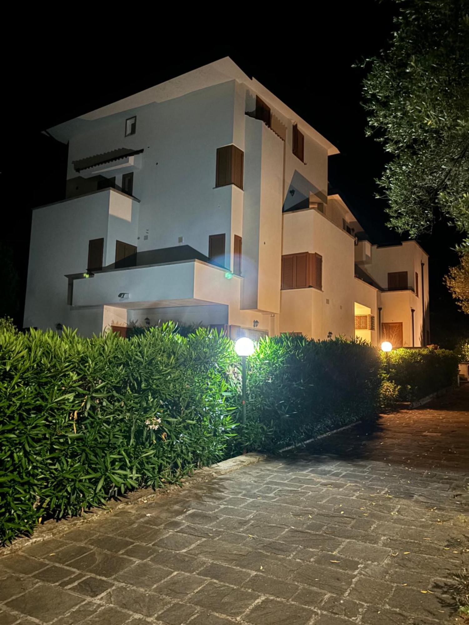 B&B La Marinella 帕利努罗 外观 照片