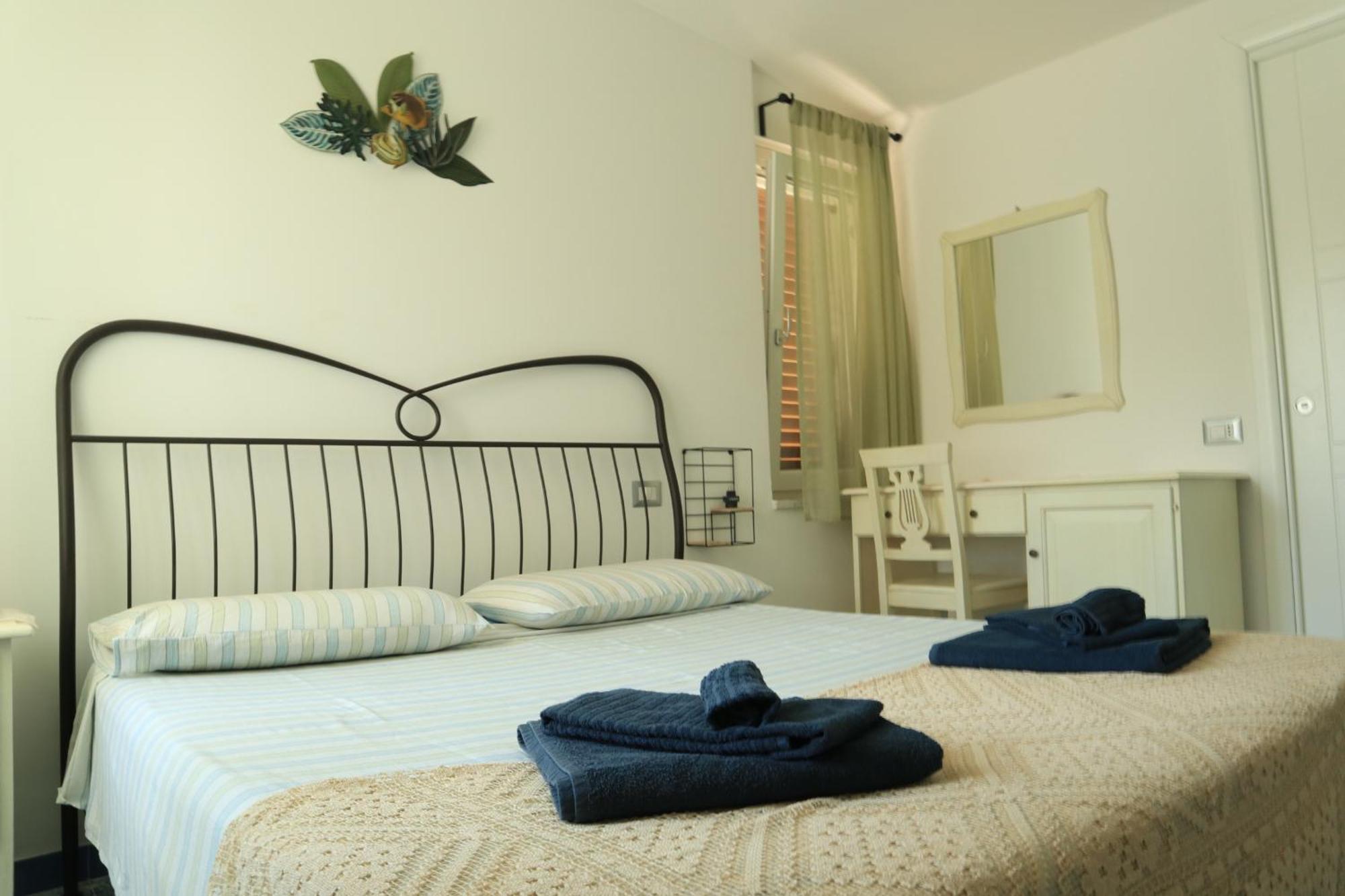 B&B La Marinella 帕利努罗 外观 照片