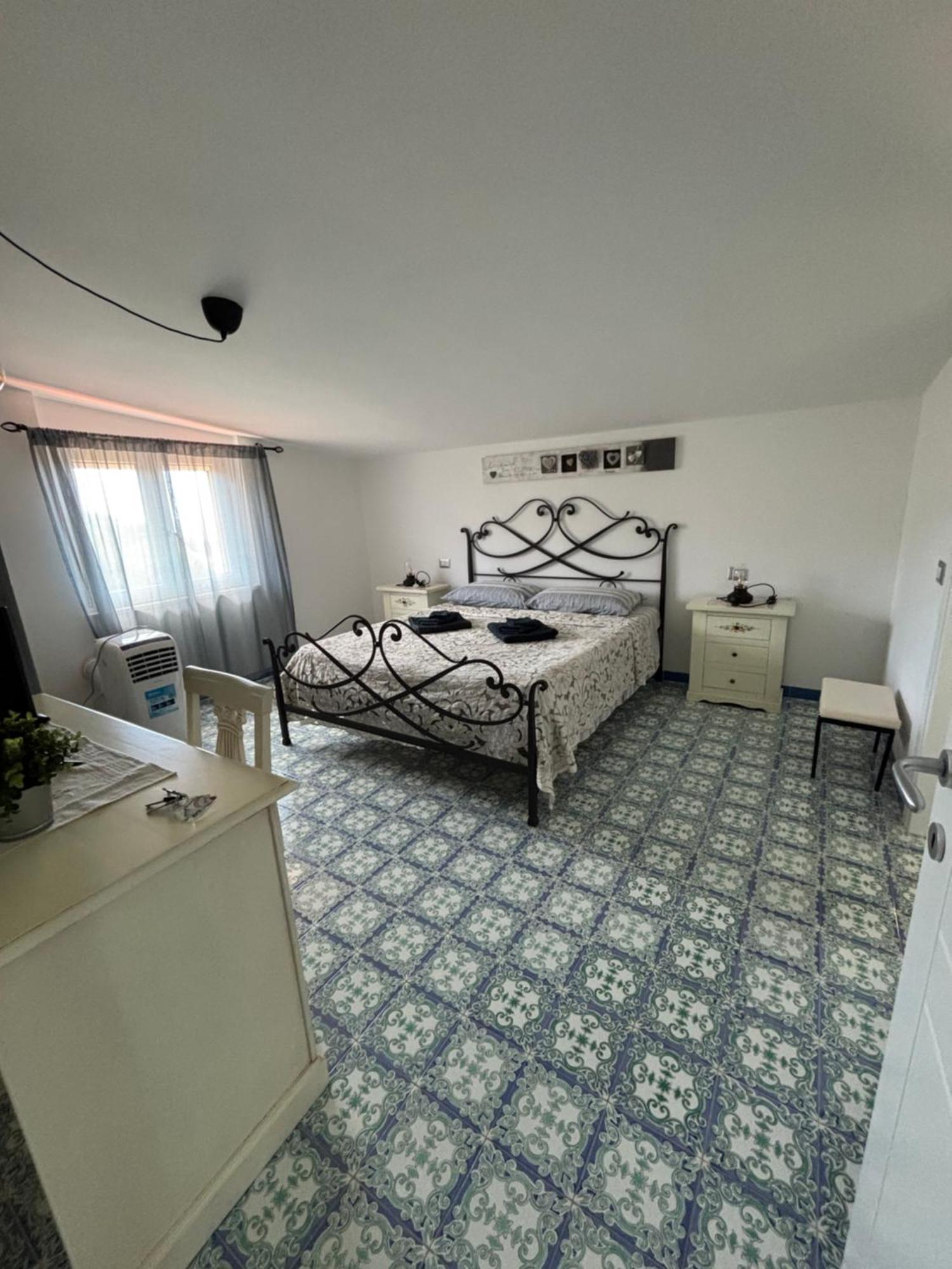 B&B La Marinella 帕利努罗 外观 照片