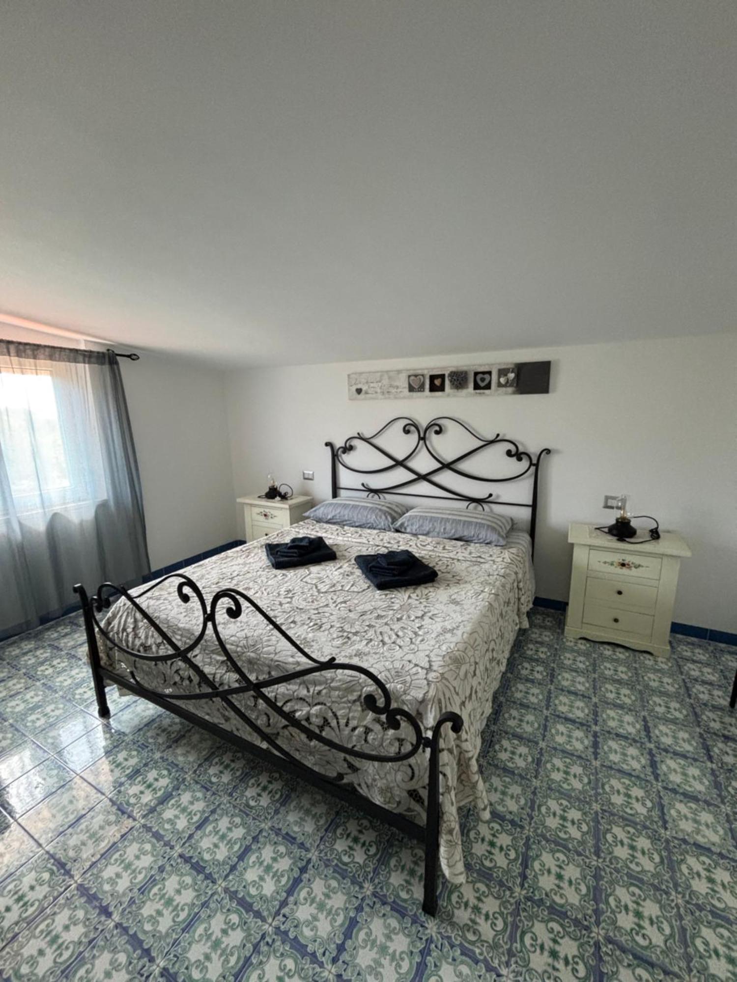 B&B La Marinella 帕利努罗 外观 照片